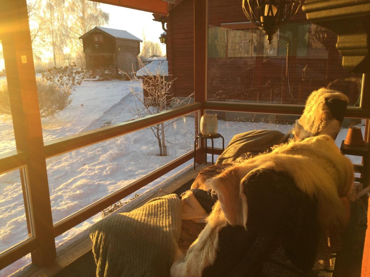 Mysigt Boende I Raettvik Med Utsikt Oever Siljan Buitenkant foto