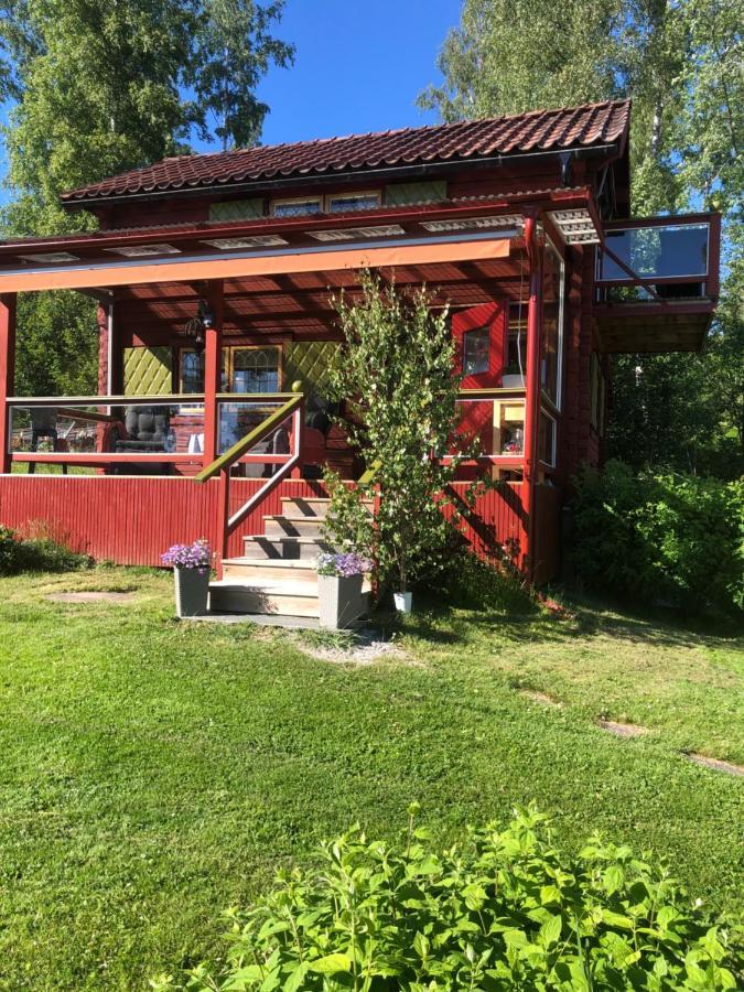 Mysigt Boende I Raettvik Med Utsikt Oever Siljan Buitenkant foto