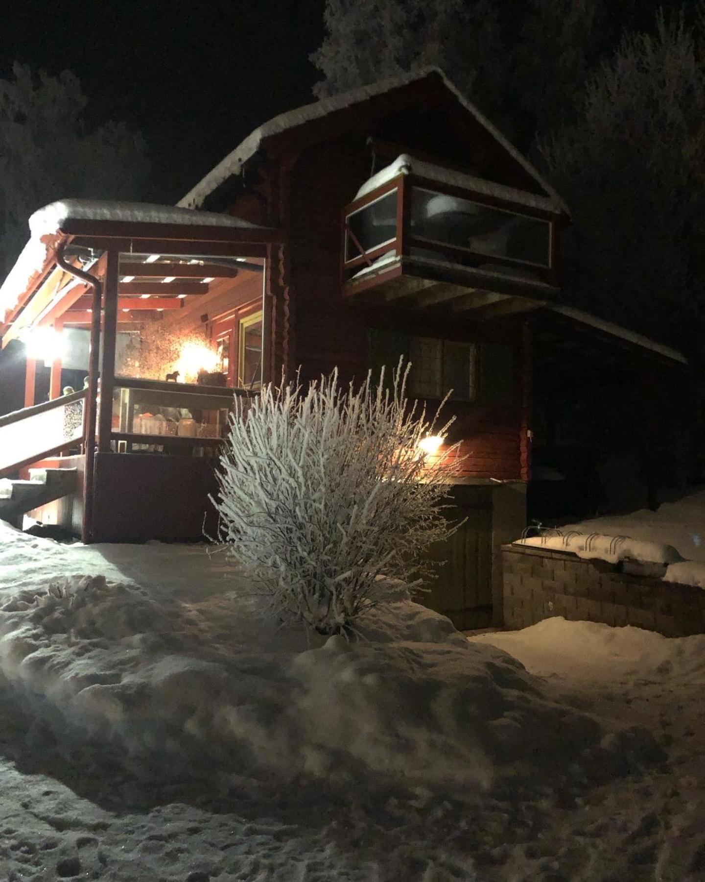Mysigt Boende I Raettvik Med Utsikt Oever Siljan Buitenkant foto