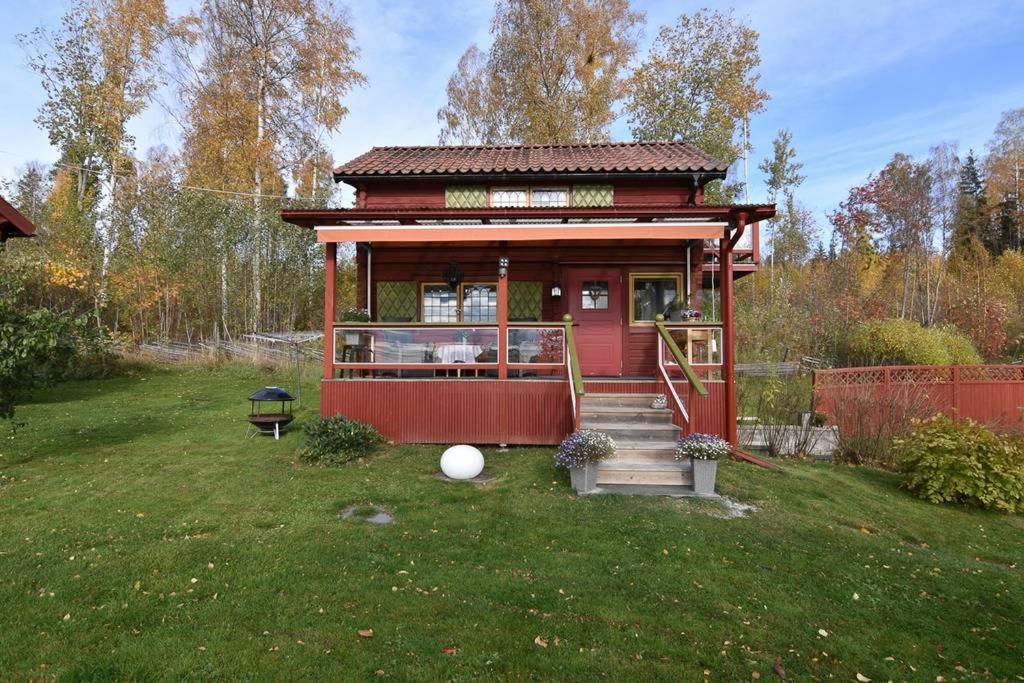Mysigt Boende I Raettvik Med Utsikt Oever Siljan Buitenkant foto