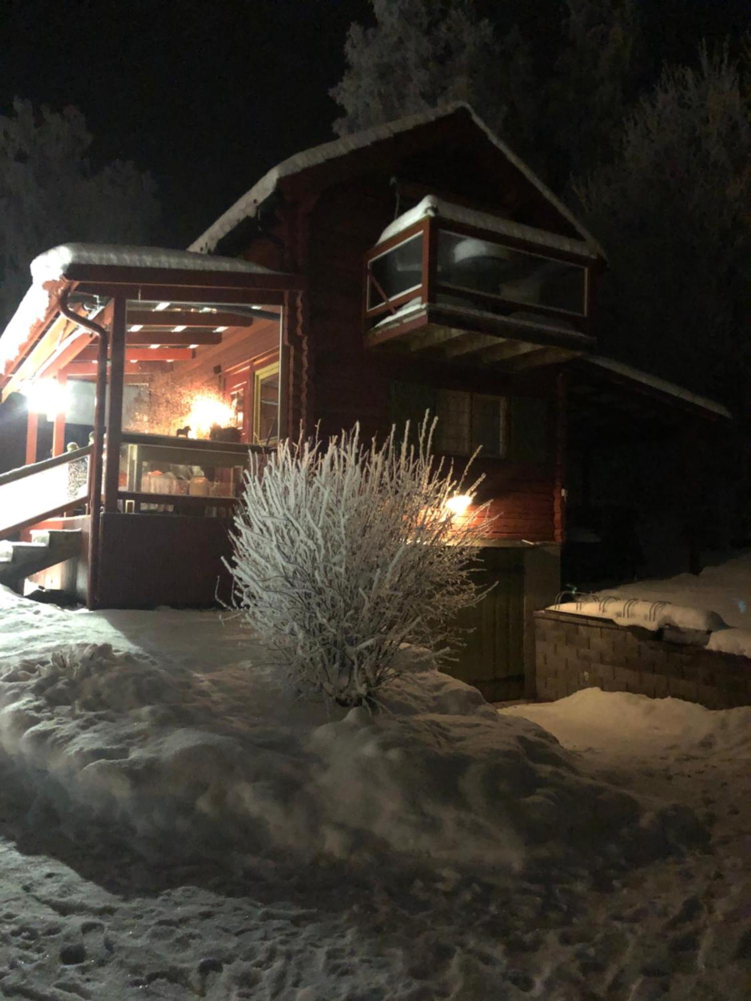 Mysigt Boende I Raettvik Med Utsikt Oever Siljan Buitenkant foto